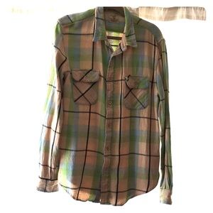 Vintage Levi’s plaid flannel button up